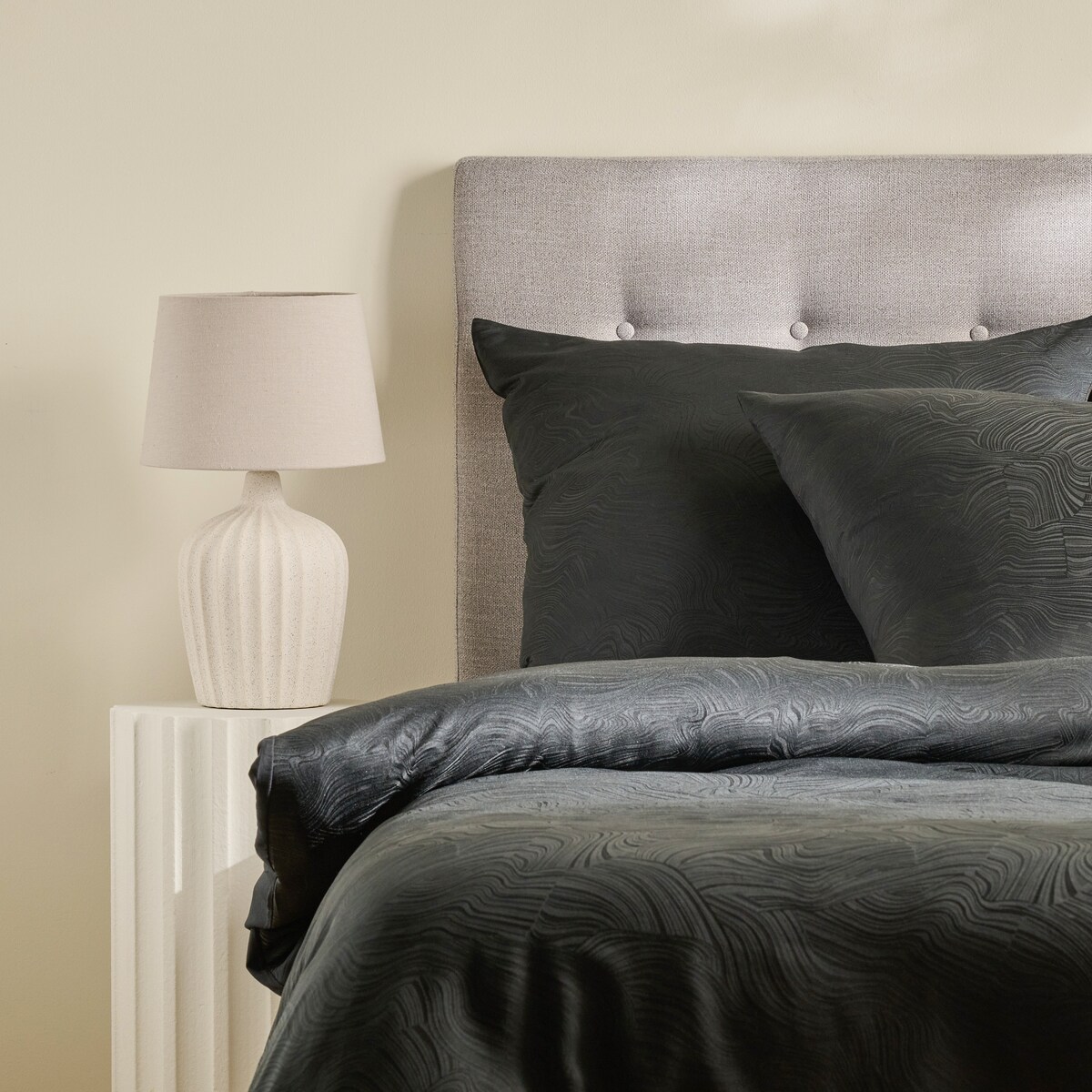 Pościel Żakardowa Linno 200x220 cm z motywem abstrakcyjnym