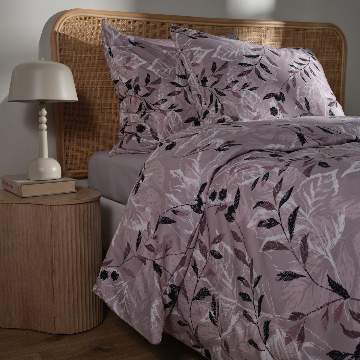 Komplet pościeli z mikrofibry Arianna 200x220 cm z 2 poszewkami 70x80