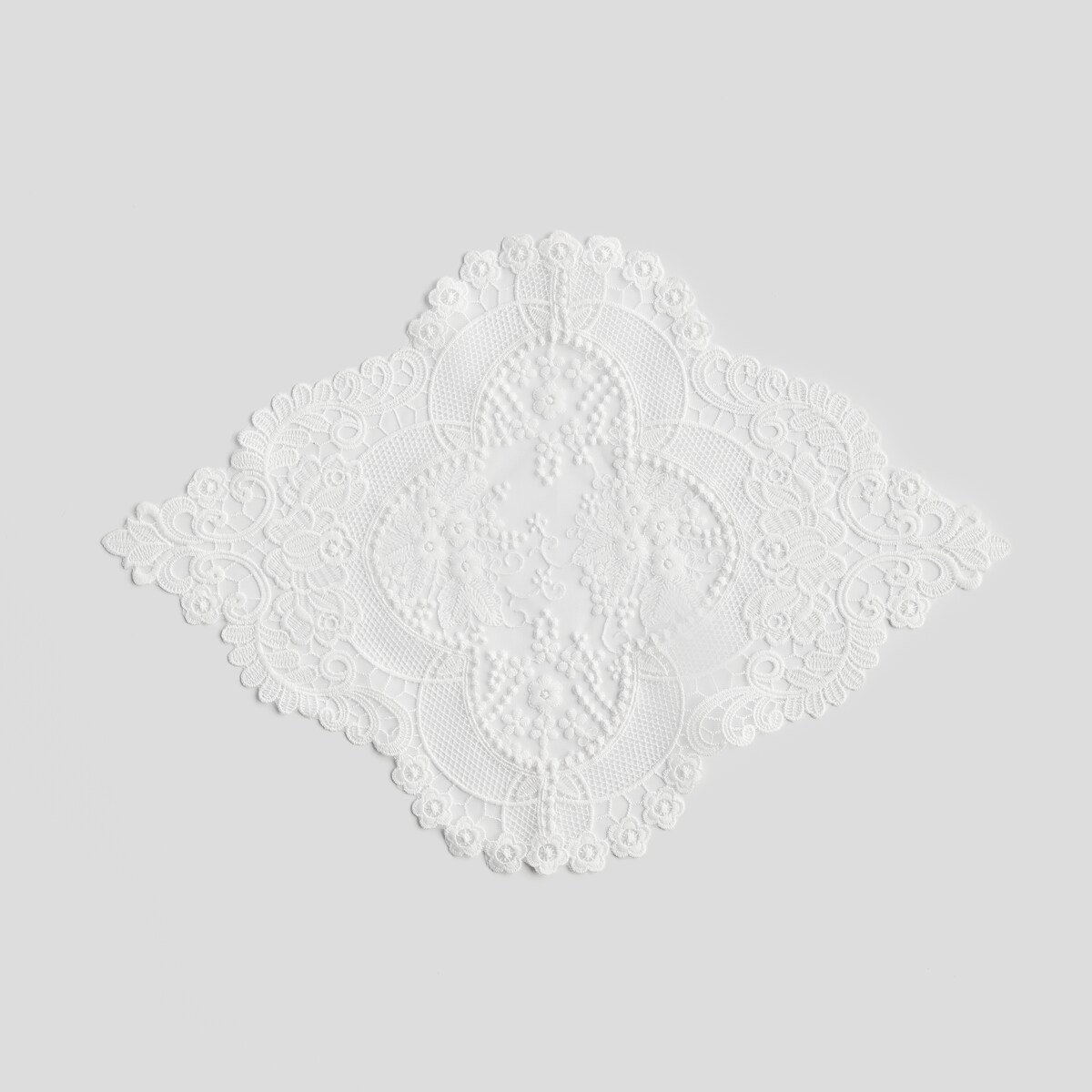 Serwetka Lirio 33x48 cm z motywem kwiatowym