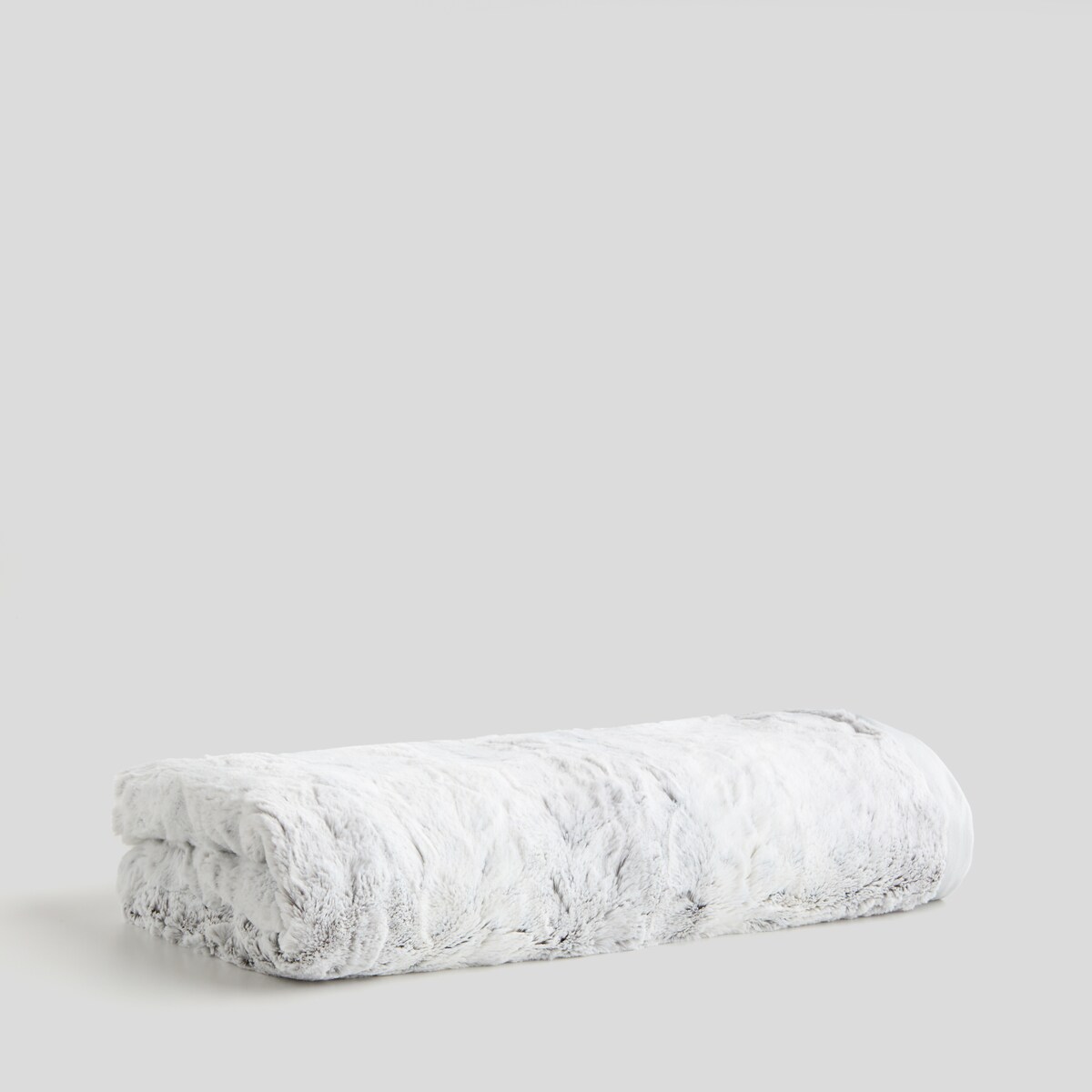 Narzuta Futrzana Flacie 180x200 cm z motywem zwierzęcym