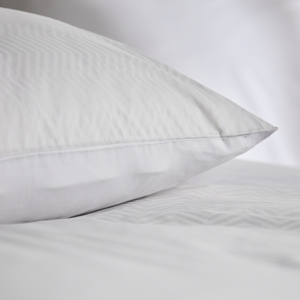 Pościel z bawełny satynowej Samjon 200x220 cm z motywem geometrycznym