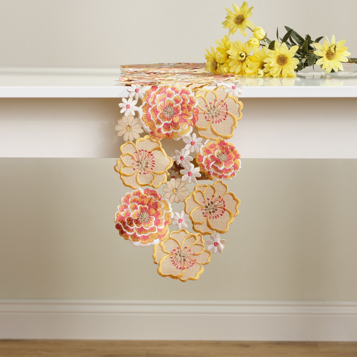 Bieżnik Haftowany Lumea 18x58 cm