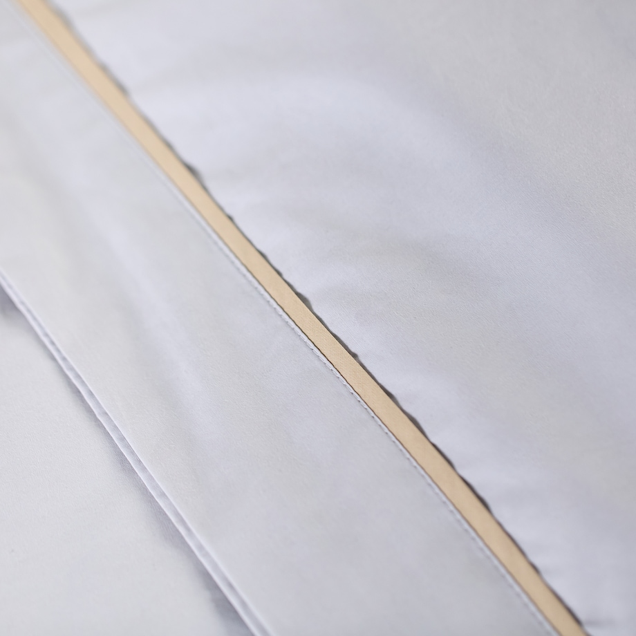 Jednokolorowa pościel z perkalu z lamówką Perlamo 200x200 cm