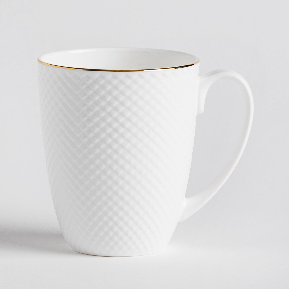 Elegancki Kubek z Porcelany Kostnej Eleni z motywem geometrycznym