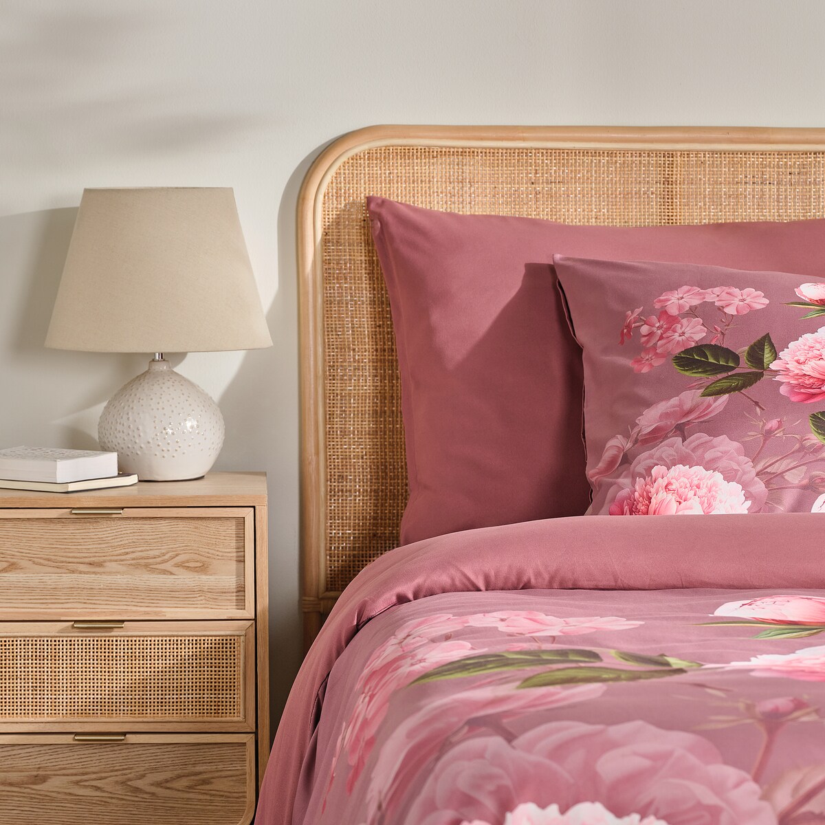 Pościel Z Mikrofibry Wildroso 200x220 cm z motywem kwiatowym