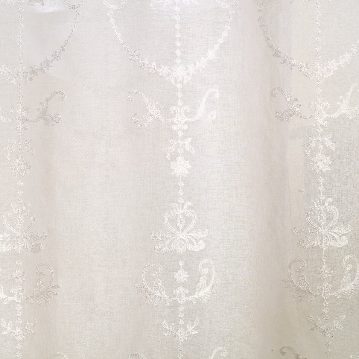 Firana haftowana Ariela 140x250 cm z motywem arabeski