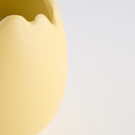 Świeca Eggshello z motywem skorupki