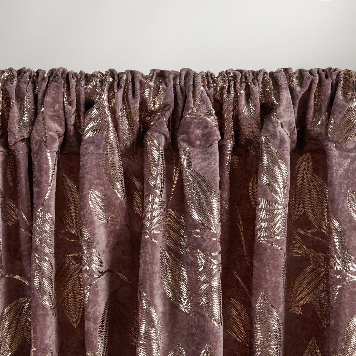 Zasłona Blomstela 140x250 cm z motywem roślinnym