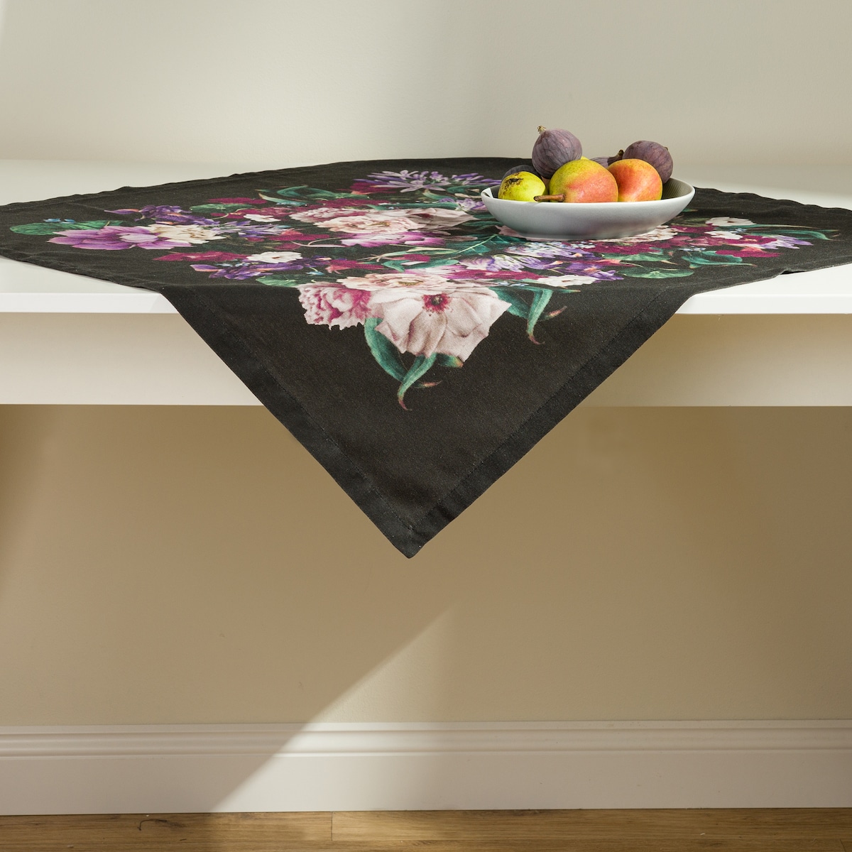 Serweta Flerro 80x80 cm z motywem kwiatowym