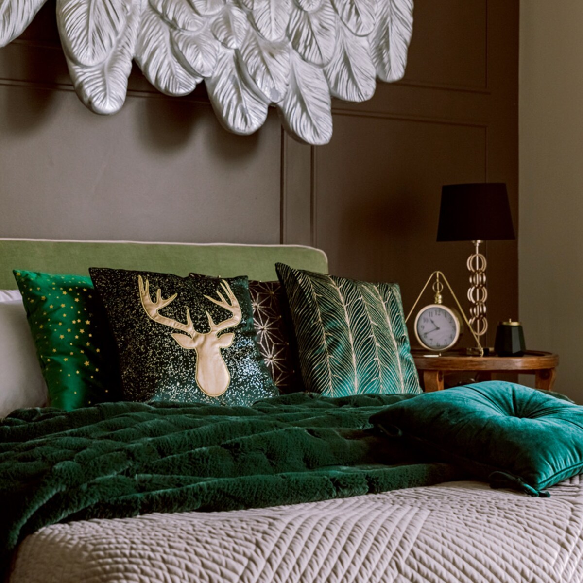 Narzuta Welwetowa w Przeszywany Geometryczny Wzór Minister 240x260 cm