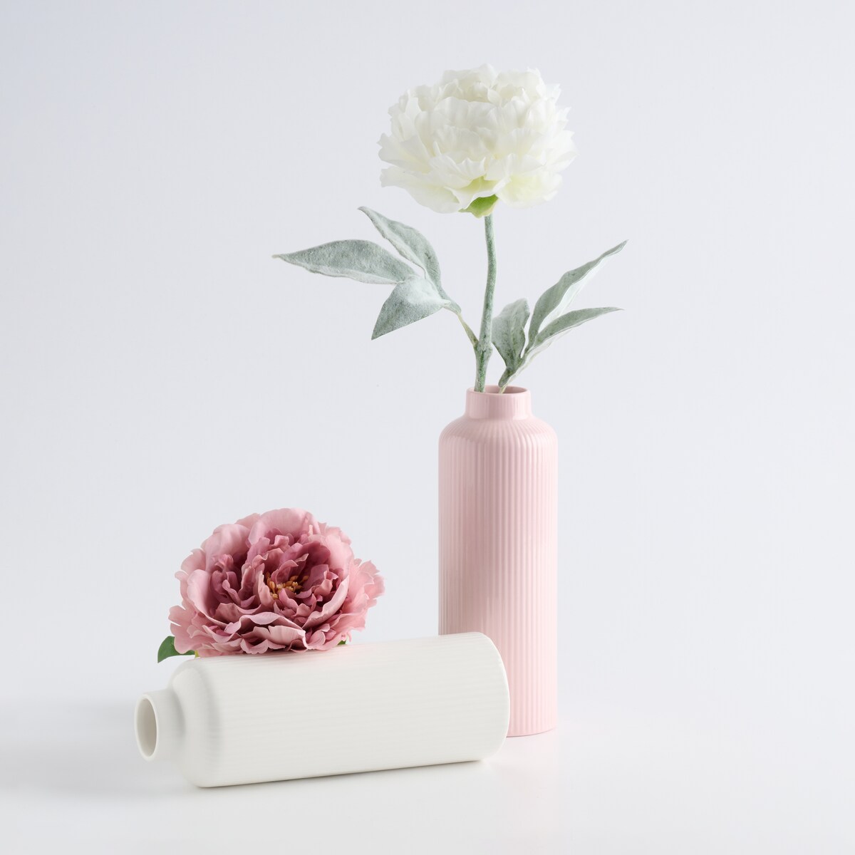 Wazon Dahli z motywem geometrycznym