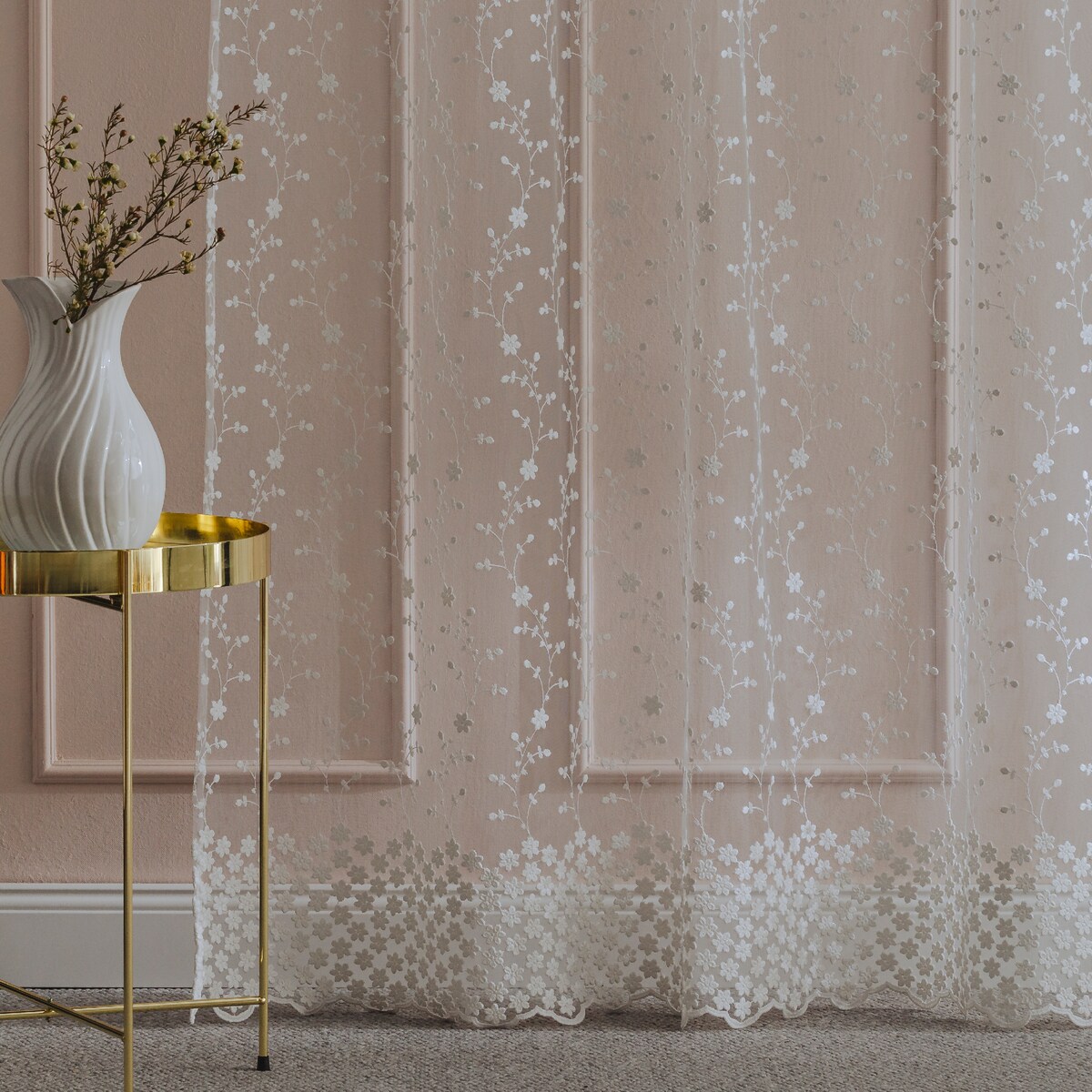 Firana Gaia 140x250 cm z motywem kwiatowym