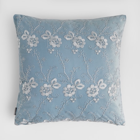 Poszewka Haftowana Raheen 45x45 cm z motywem kwiatowym