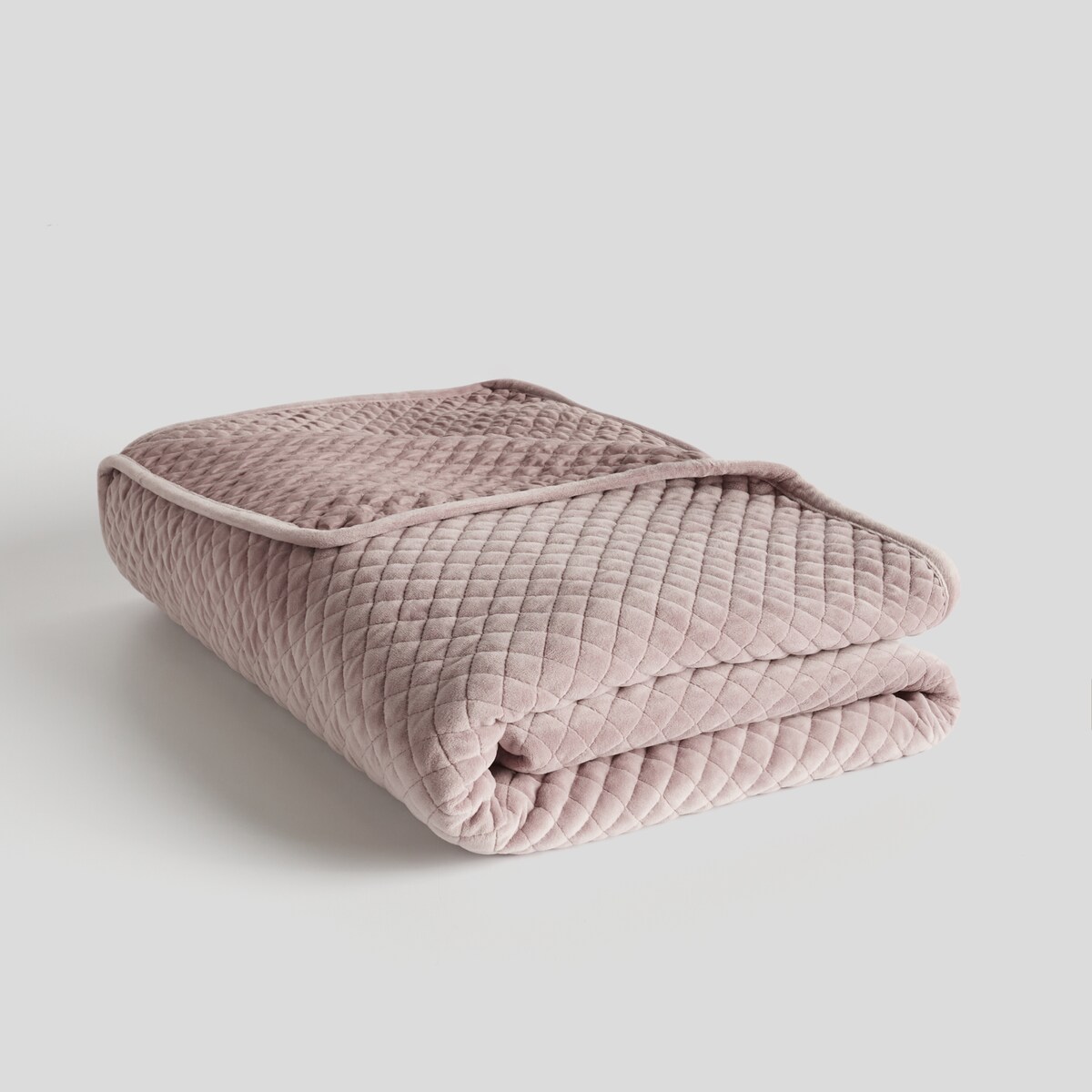 Jednokolorowa narzuta na łóżko Plums 200x220 cm