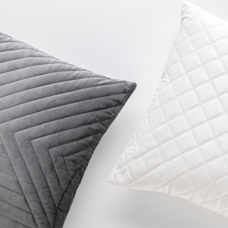 Poszewka Welwetowa Minister 45x45 cm z motywem geometrycznym