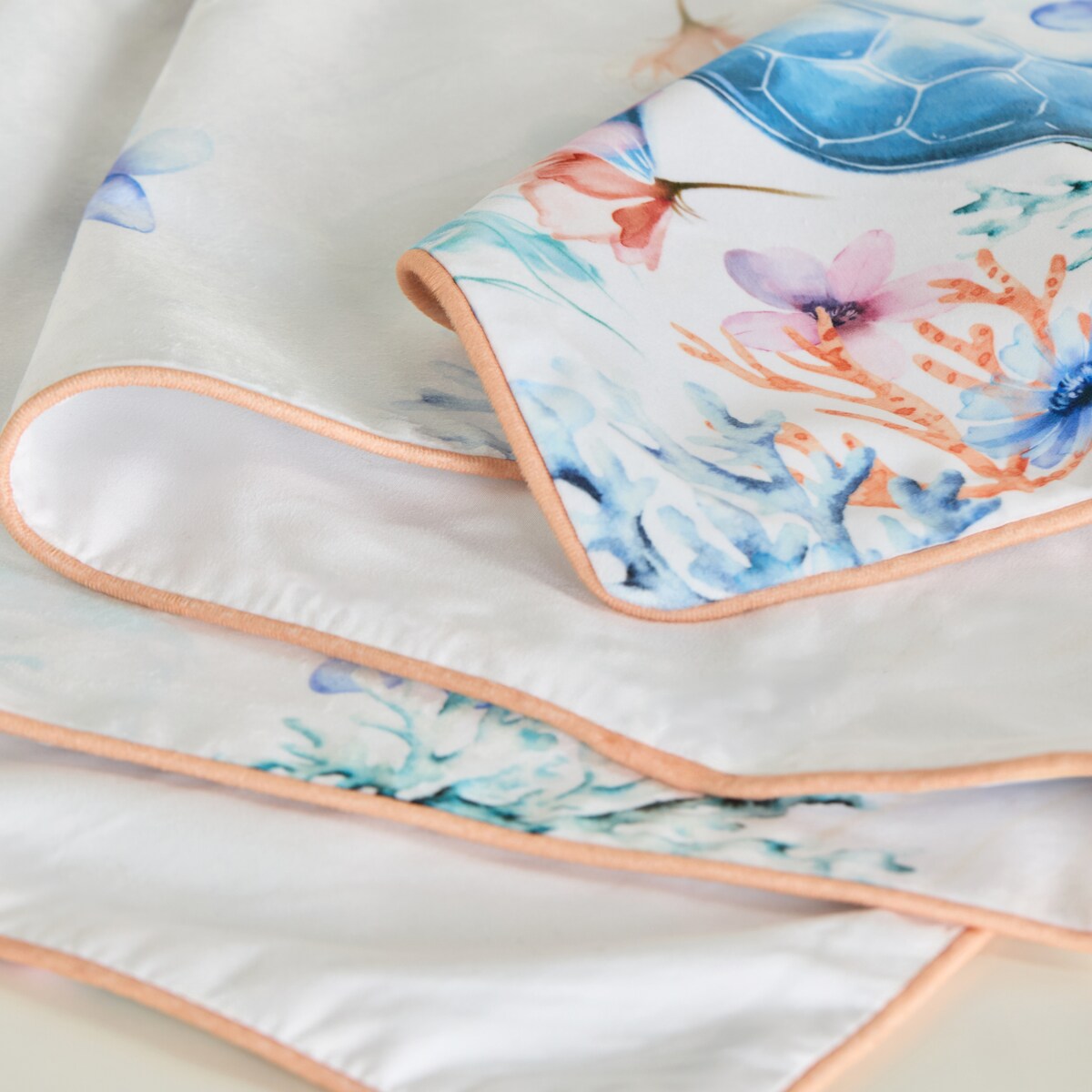 Bieżnik z nadrukiem Coralia 35x180 cm z motywem zwierzęcym