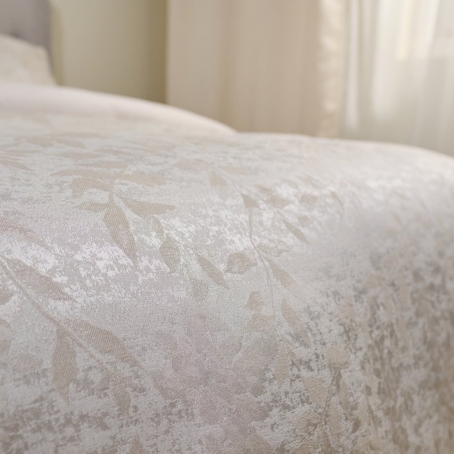 Pościel Żakardowa Swanette 200x220 cm z motywem roślinnym