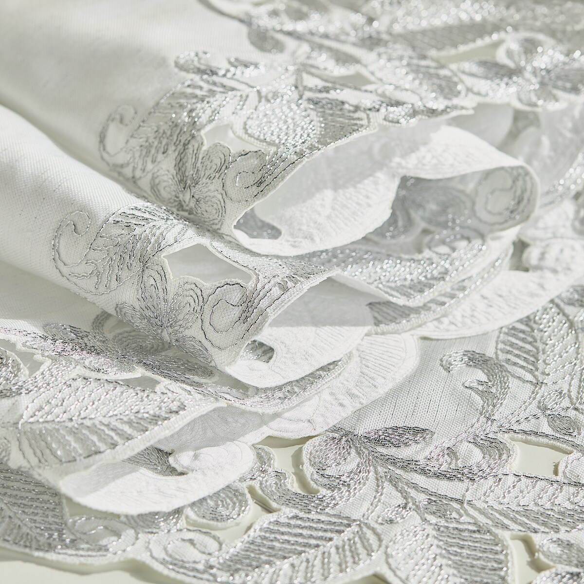 Bieżnik Haftowany Celesia 35x180 cm