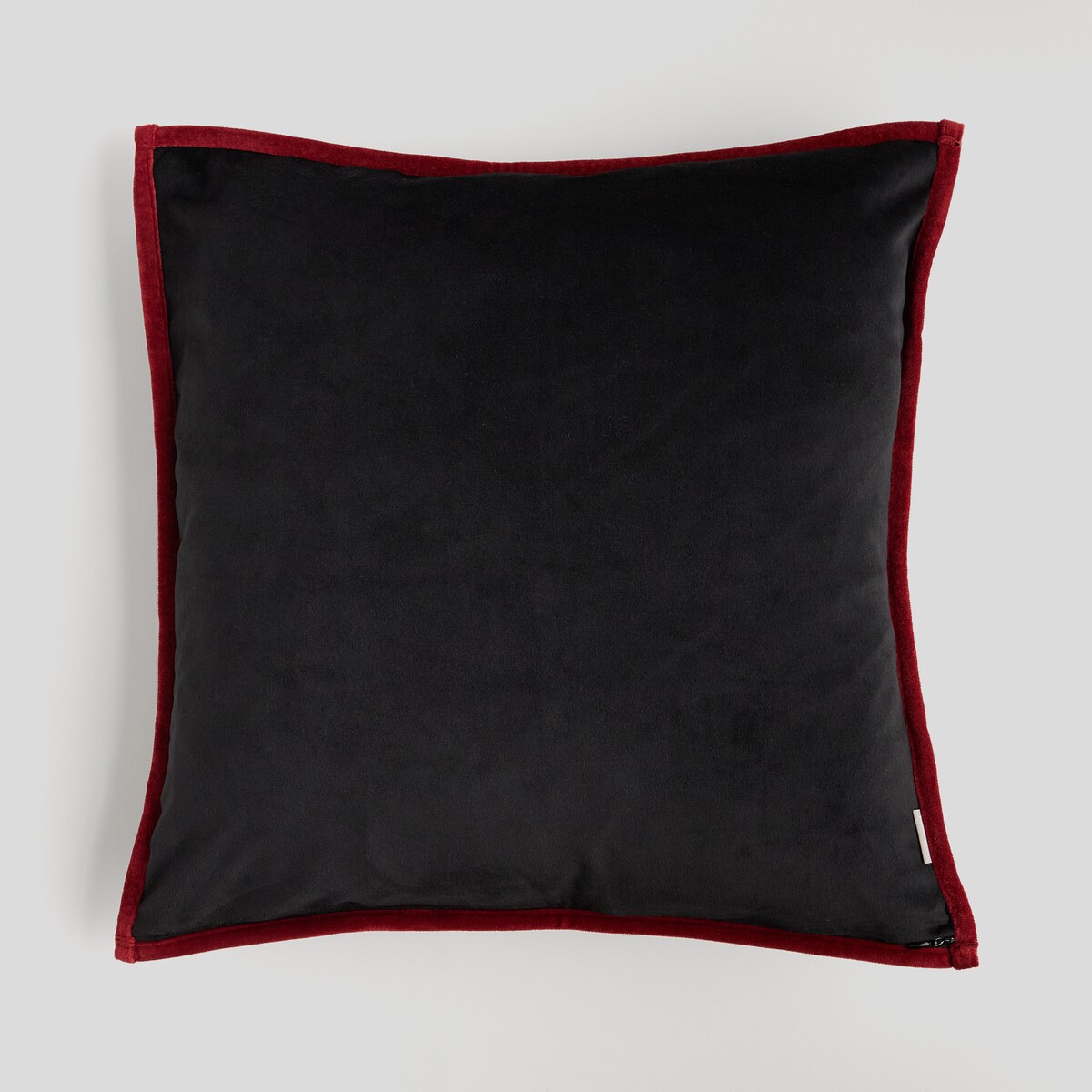 Poszewka Haftowana Caleras 45x45 cm z motywem kwiatowym