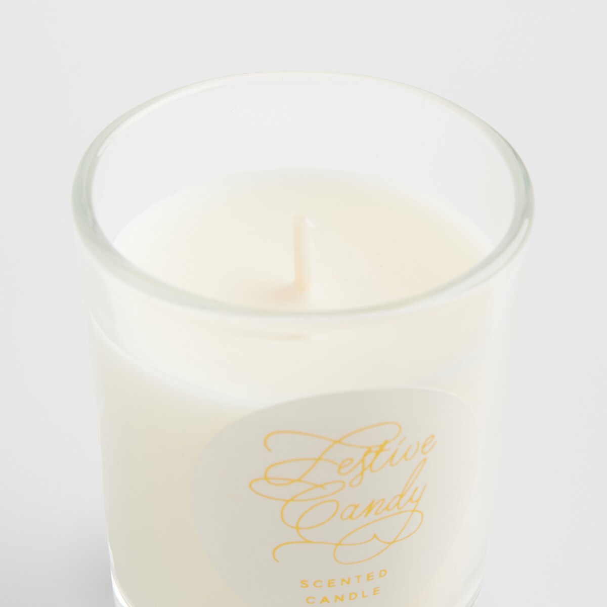 Zestaw świec i odświeżacza cuksi w opakowaniu prezentowym