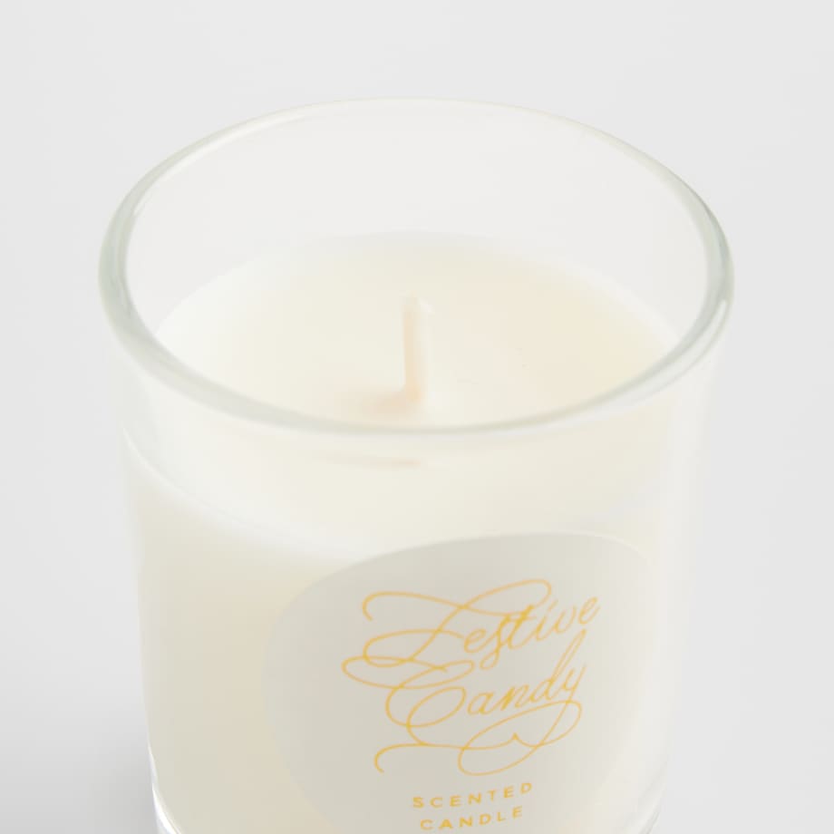 Zestaw świec i odświeżacza cuksi w opakowaniu prezentowym