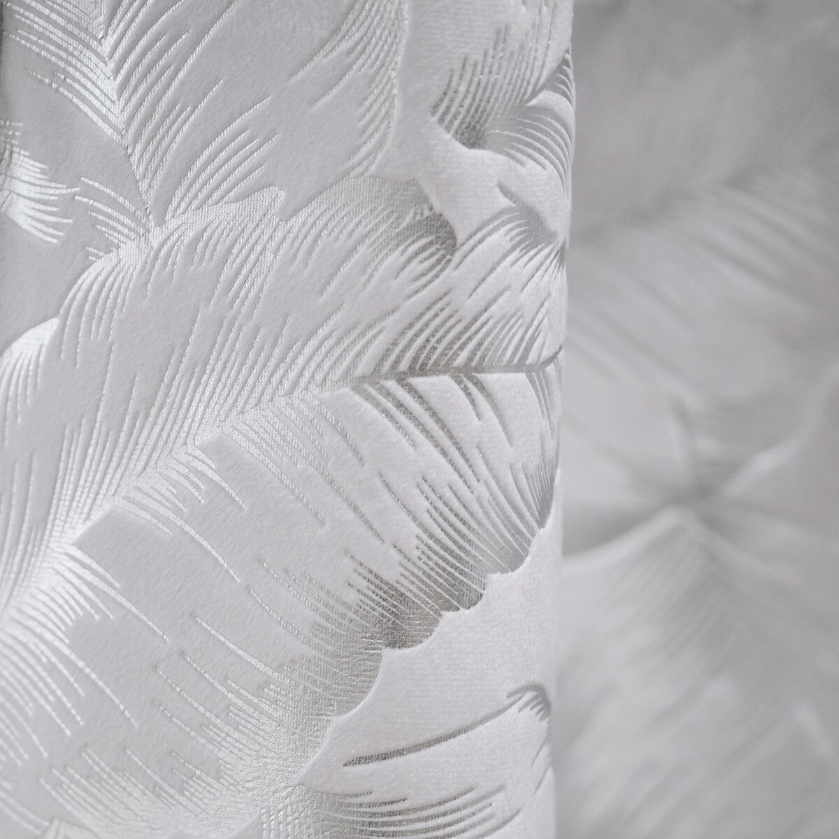 Zasłona Welwetowa Foglare 140x280 cm z motywem liściastym