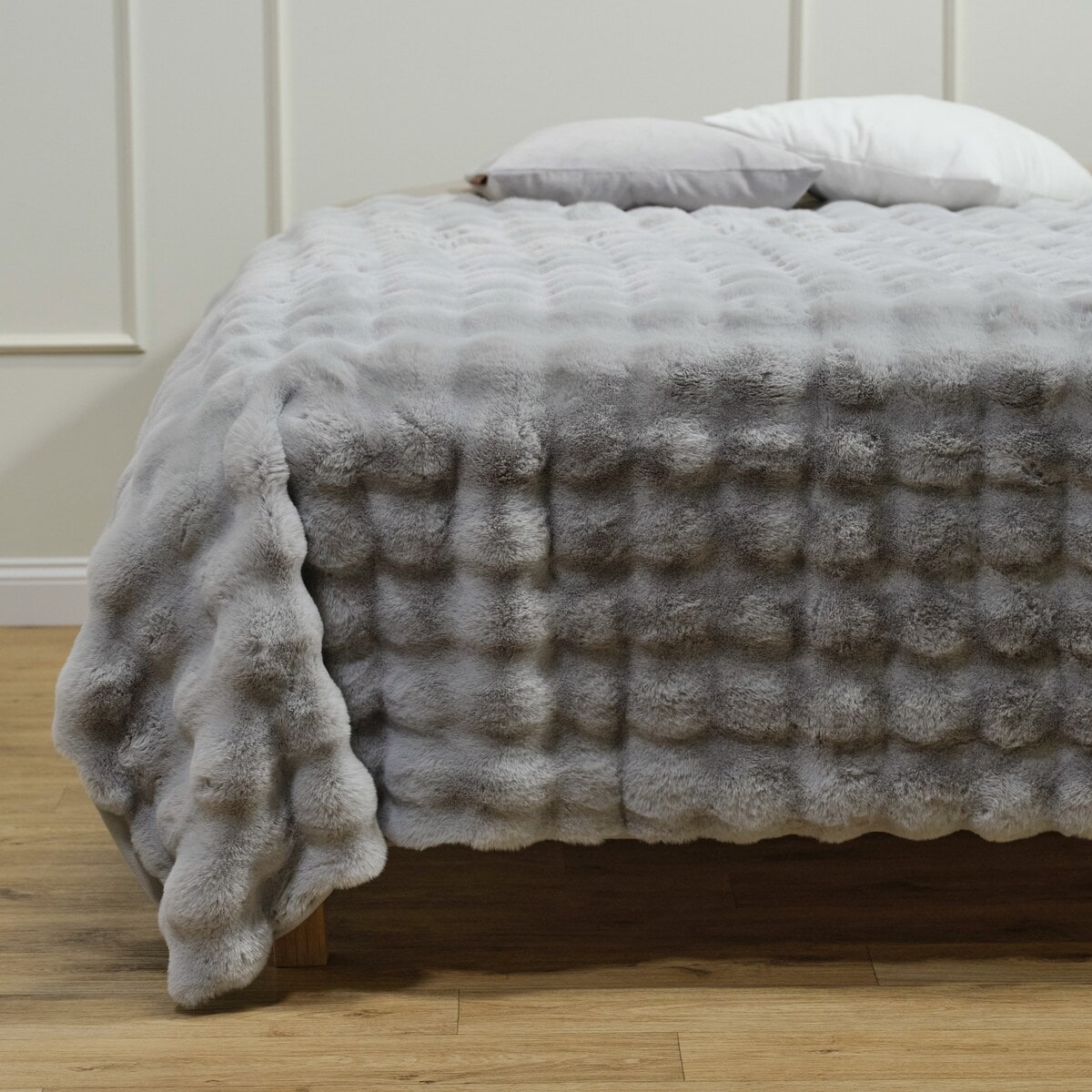 Narzuta Futrzana Bares