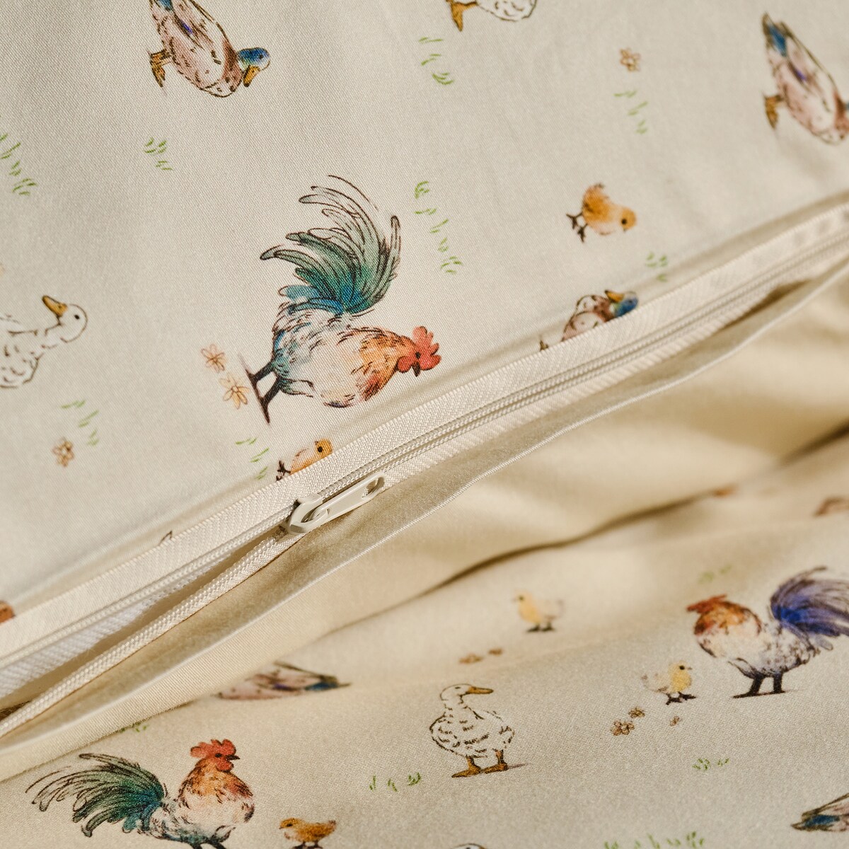Pościel z bawełny satynowej Alti 200x220 cm z motywem kurczaka