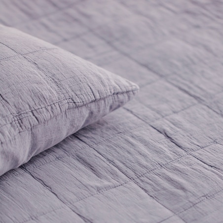 Narzuta Bawełniana z Efektem Sprania Przeszywana w Geometryczny Wzór Medosa 200x220 cm