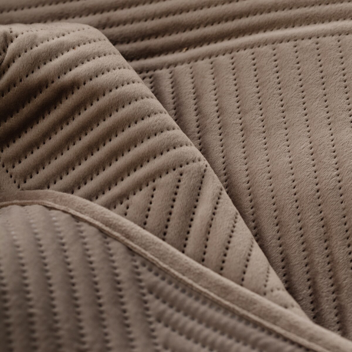 Narzuta Welwetowa w Wytłaczany Geometryczny Wzór Lesotho 180x220 cm