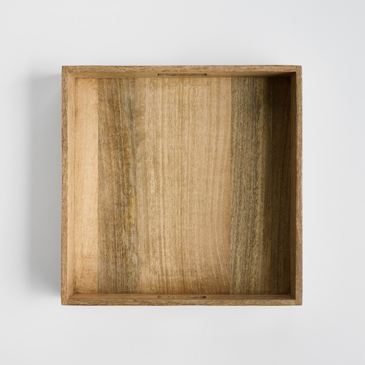 Taca Encha z motywem geometrycznym