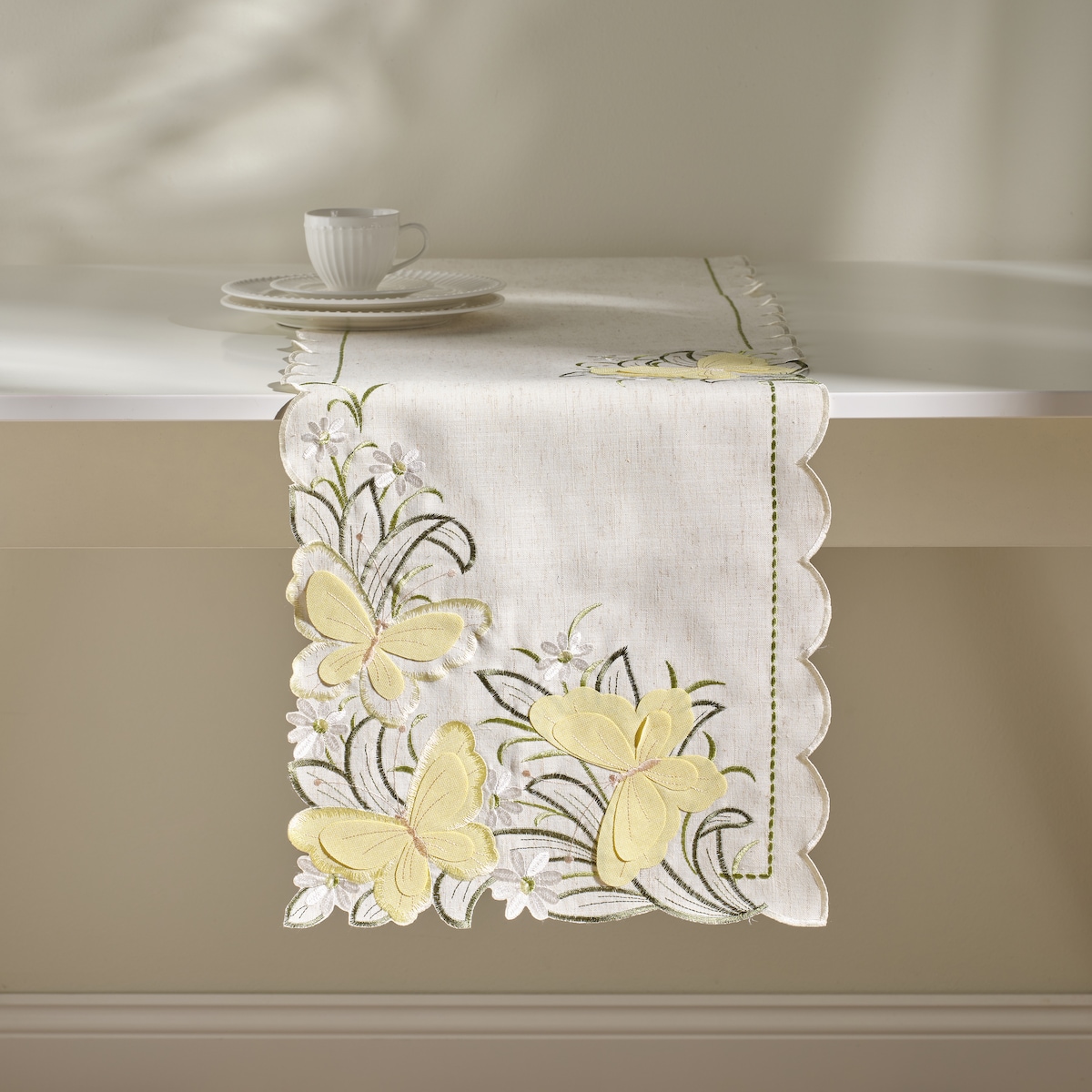 Bieżnik Haftowany Borbovera 35x174 cm z motywem kwiatowym