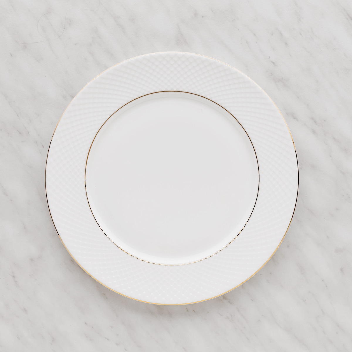 Elegancki Talerzyk z Porcelany Kostnej Eleni z motywem geometrycznym
