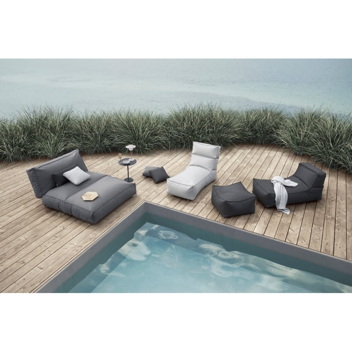 Lounger STAY Coal, 120 cm
