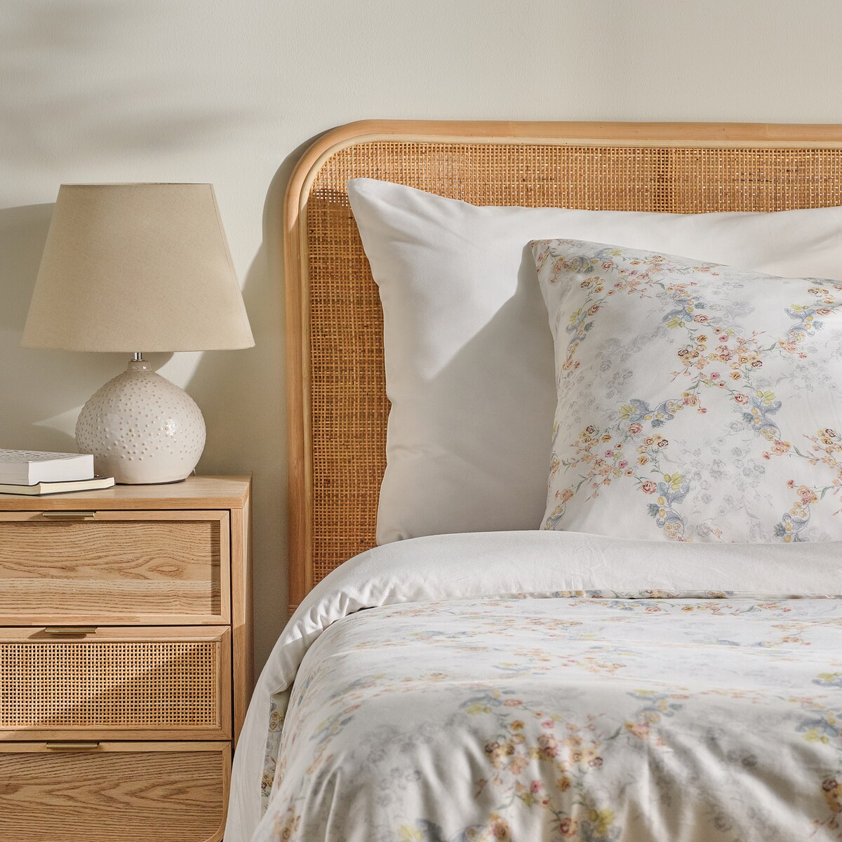 Pościel z bawełny satynowej Carlot 160x200 cm z wzorem kwiatowym