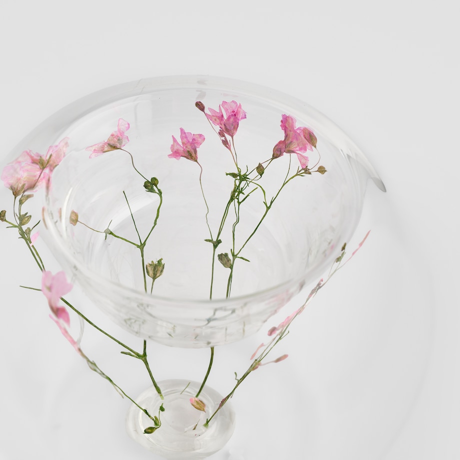 Świecznik Florissa z motywem kwiatowym