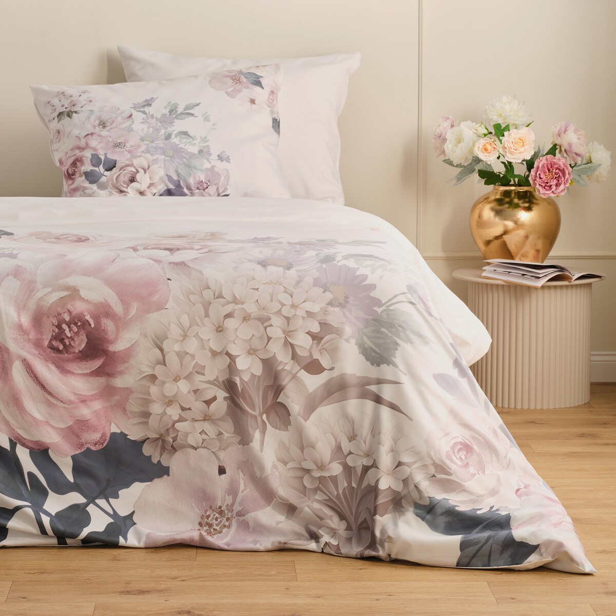 Pościel Z Mikrofibry Rosilla 200x220 cm z motywem kwiatowym