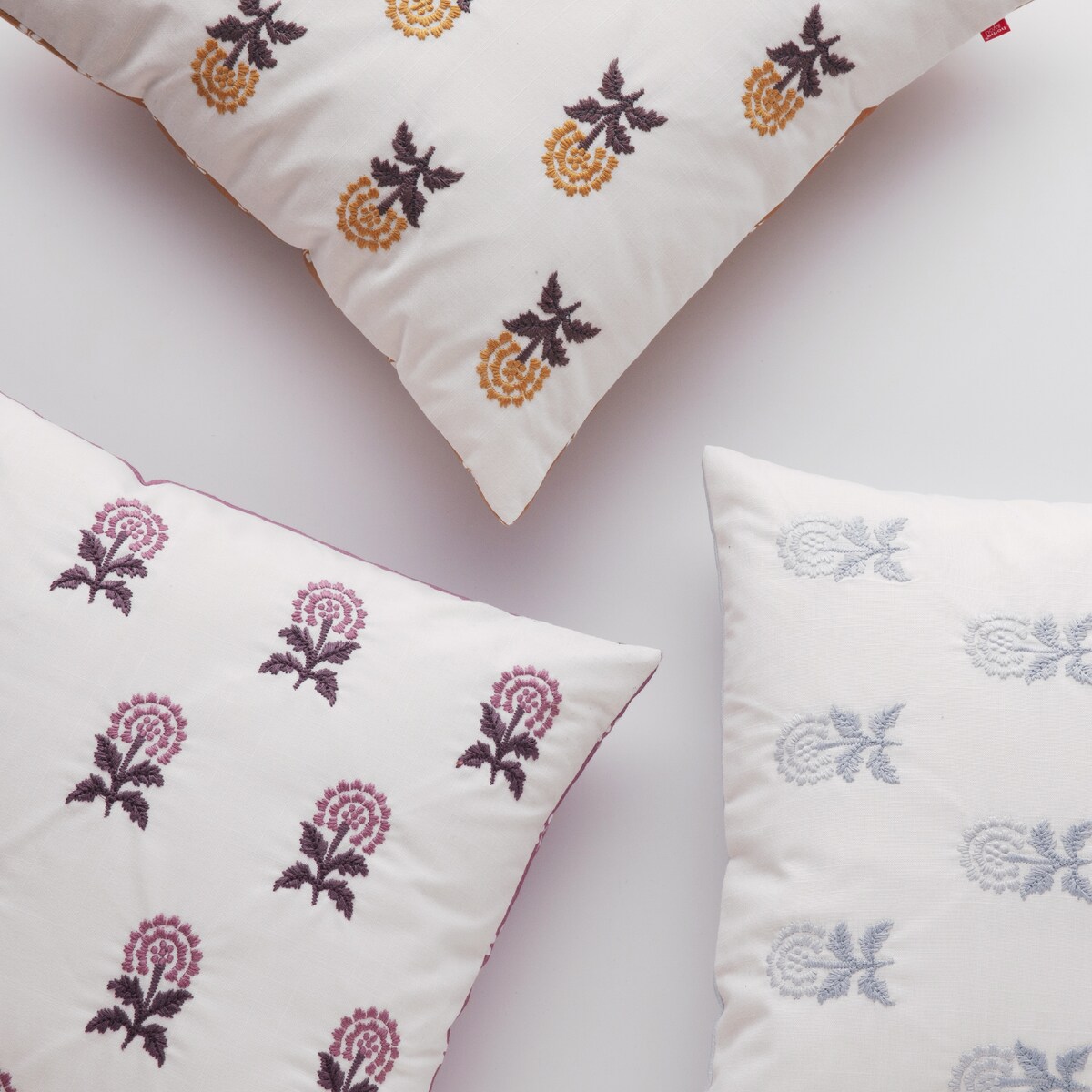 Poszewka Haftowana Rajat 45x45 cm