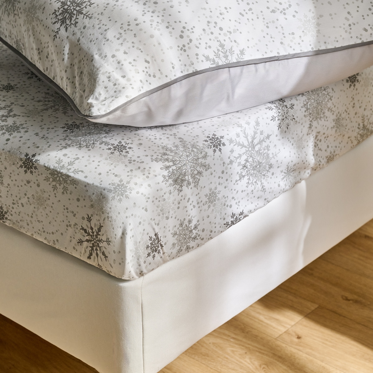 Prześcieradło Z Gumką Snowf 160x200 cm