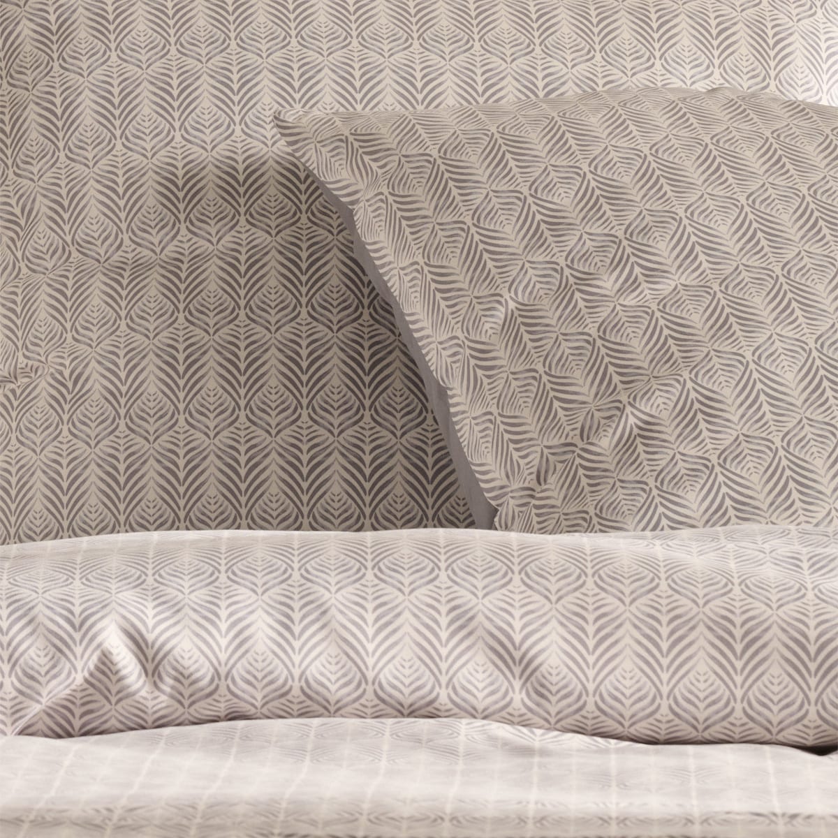 Pościel Z Mikrofibry Ariess 200x220 cm z motywem abstrakcyjnym