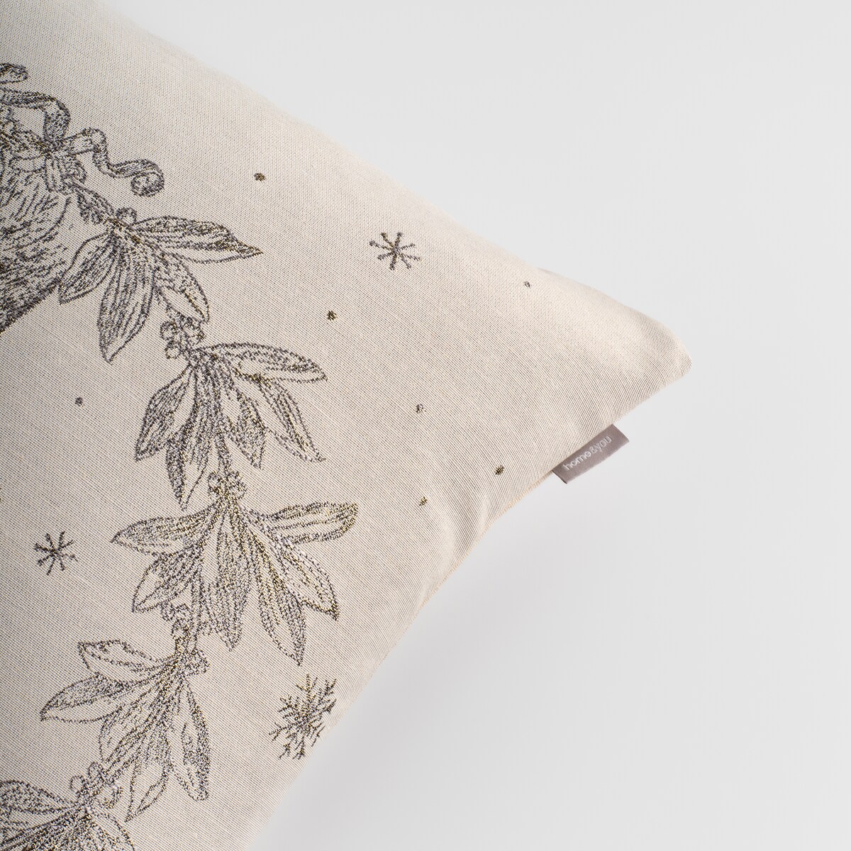 Poszewka Żakardowa Holivedo 45x45 cm z motywem renifera