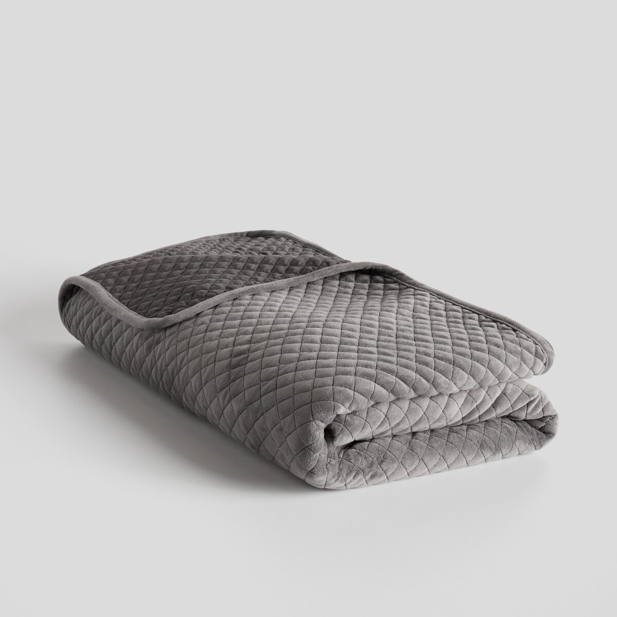 Jednokolorowa narzuta na łóżko Plums 200x220 cm z motywem geometrycznym