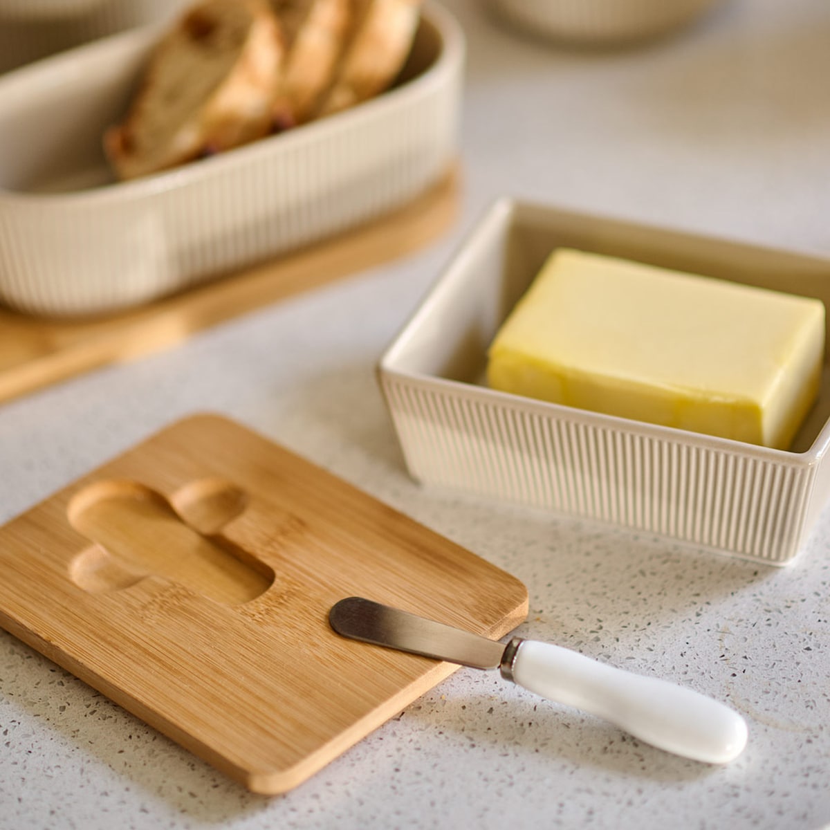 Maselniczka z bambusową pokrywką i nożykiem do masła Liners