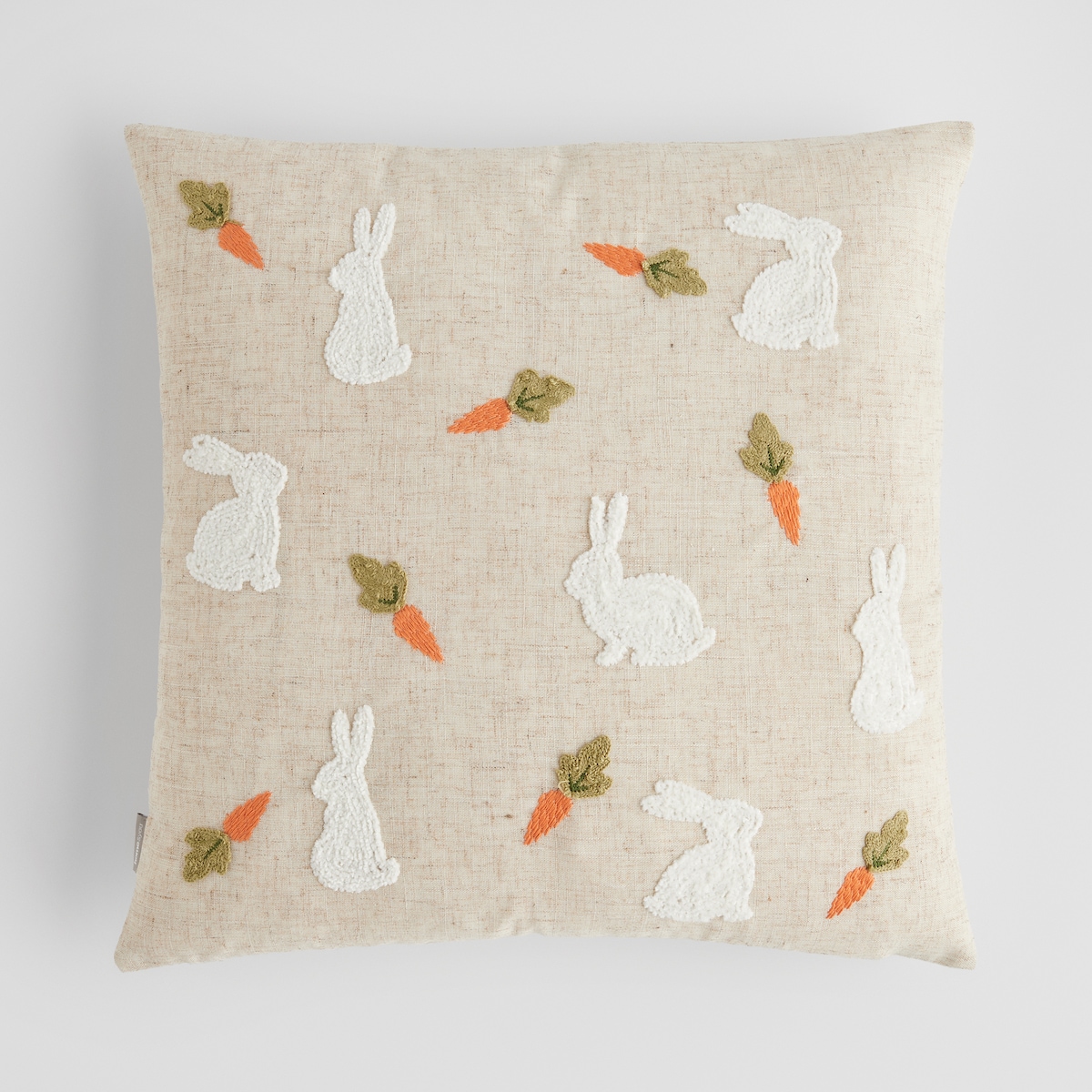 Poszewka Haftowana Carrolicious 45x45 cm z motywem królika