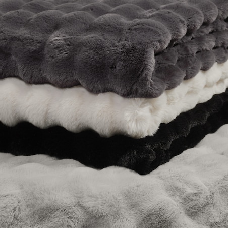 Jednokolorowa futrzana narzuta na łóżko Bares 180x200 cm