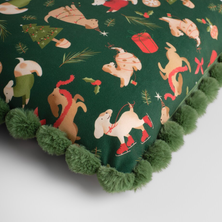 Poszewka z nadrukiem Dogimas 45x45 cm z motywem choinki