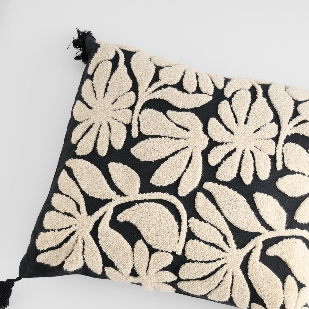 Poszewka Haftowana Elvoria 45x45 cm