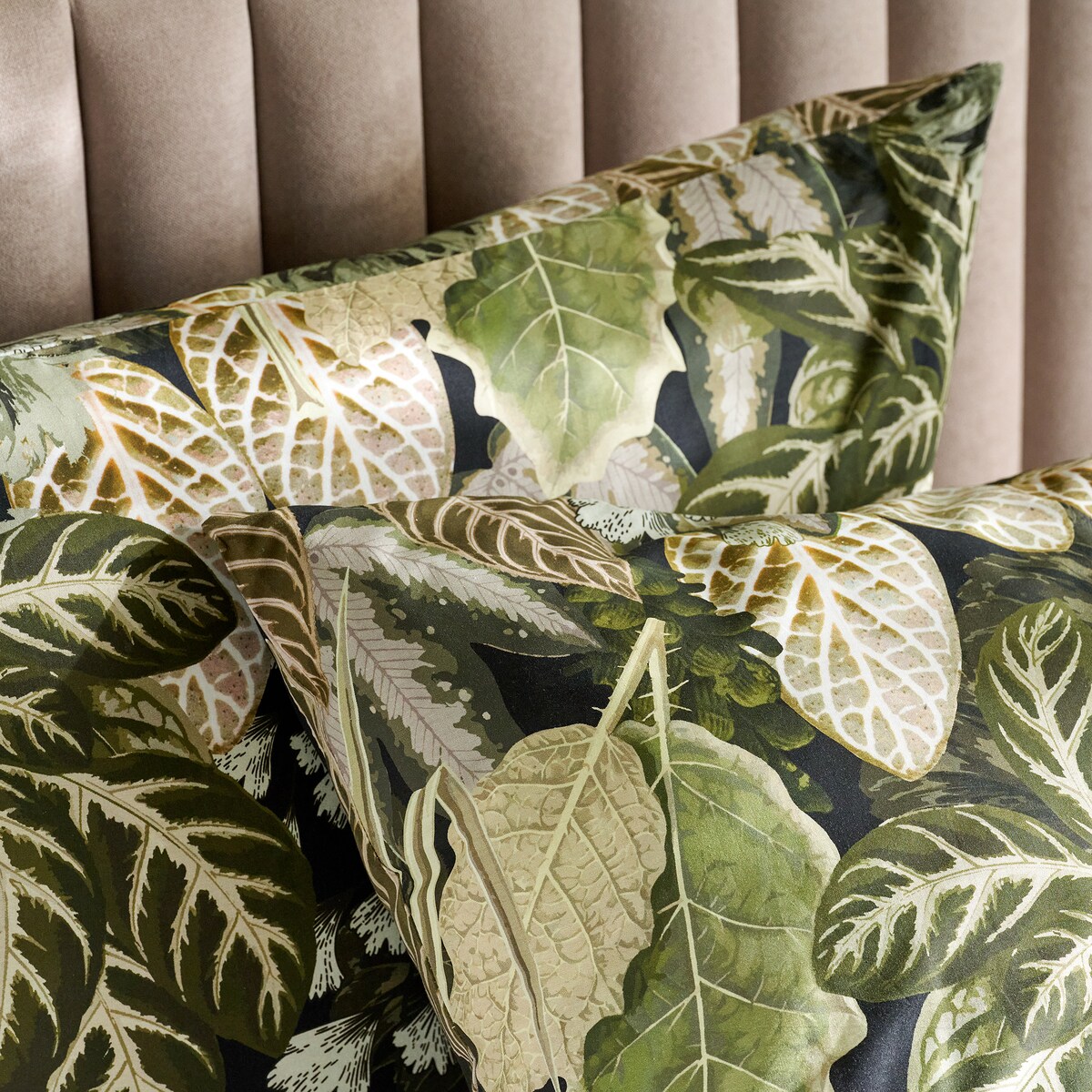 Pościel Bawełniana Coravel 160x200 cm z motywem liściastym