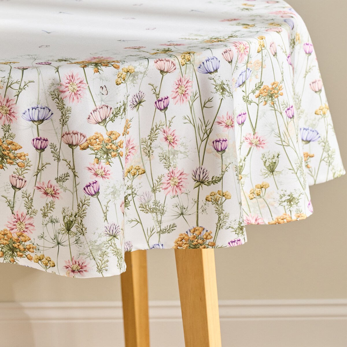 Obrus Drukowany Koperino ? 160 cm z motywem kwiatowym