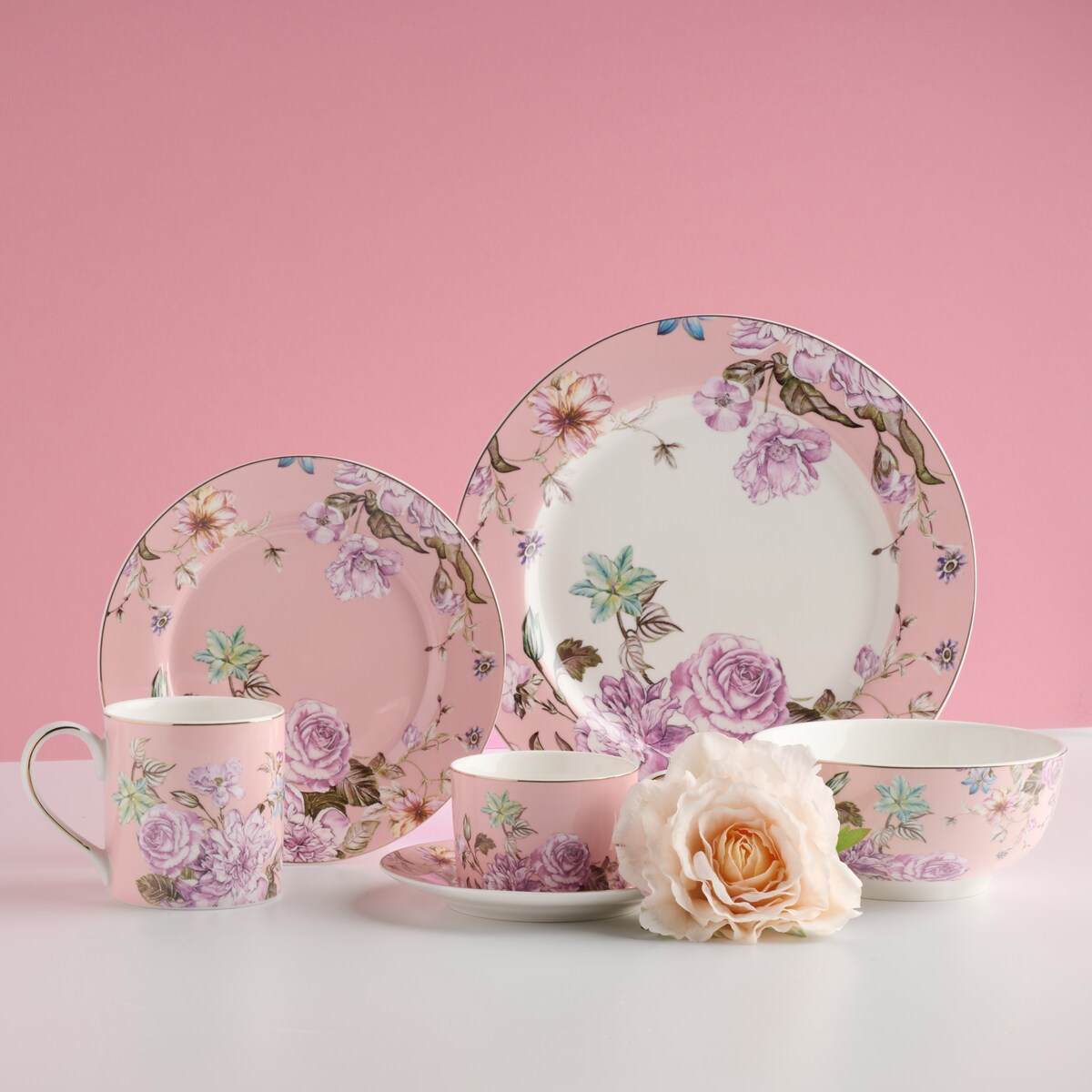 Talerz Obiadowy Rosal z motywem kwiatowym